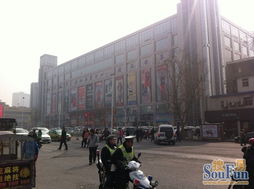 西北商贸中心六楼精品女装商铺急售，天井旁稀缺席位抢占商机